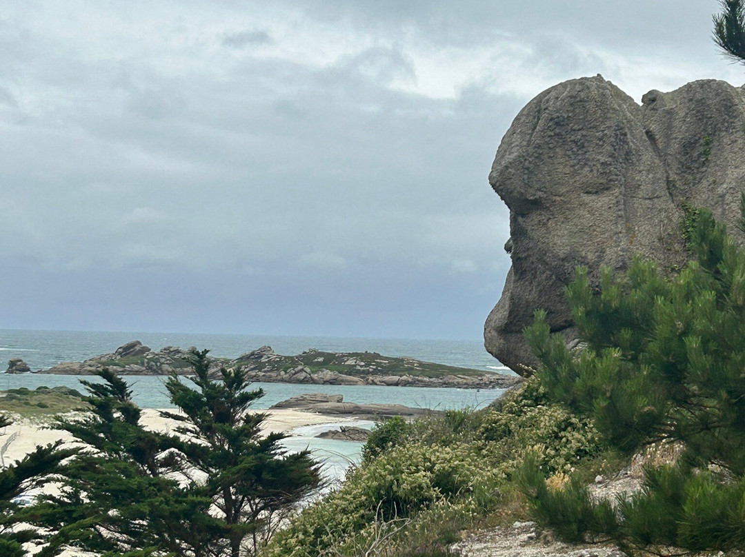 Plage de la Greve Blanche-Tregastel必去景点