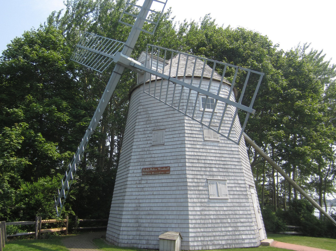 Judah Baker Windmill景点图片