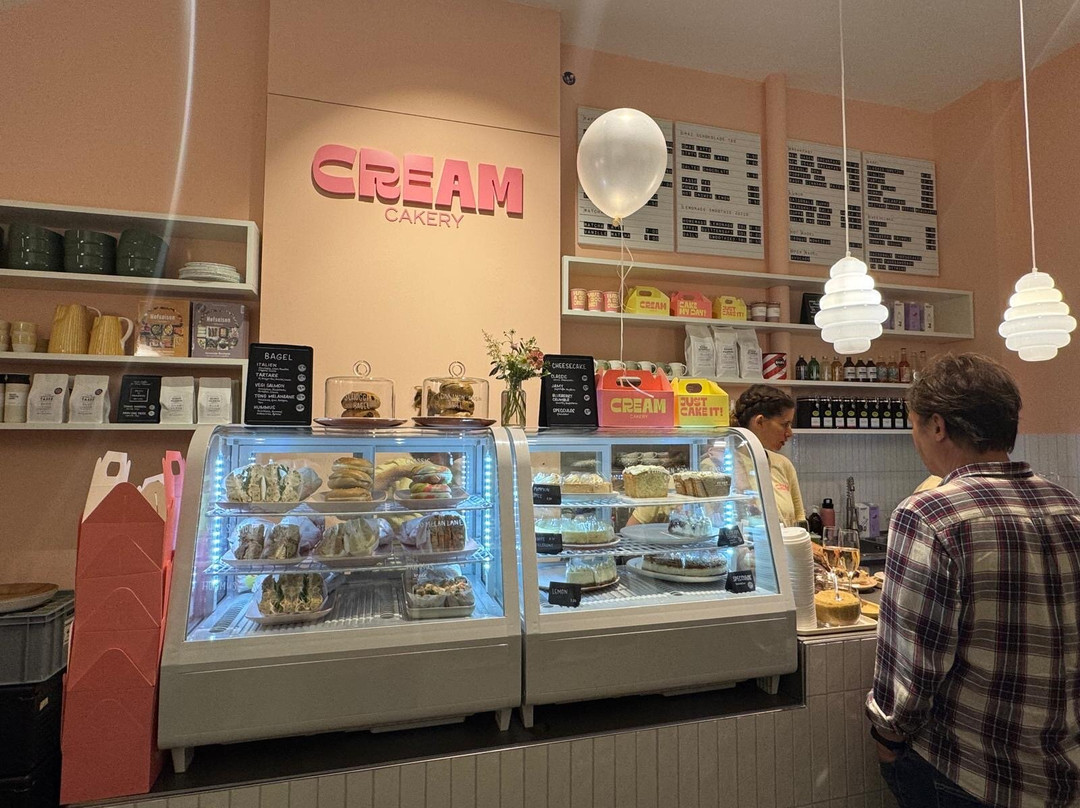 Cream Cakery