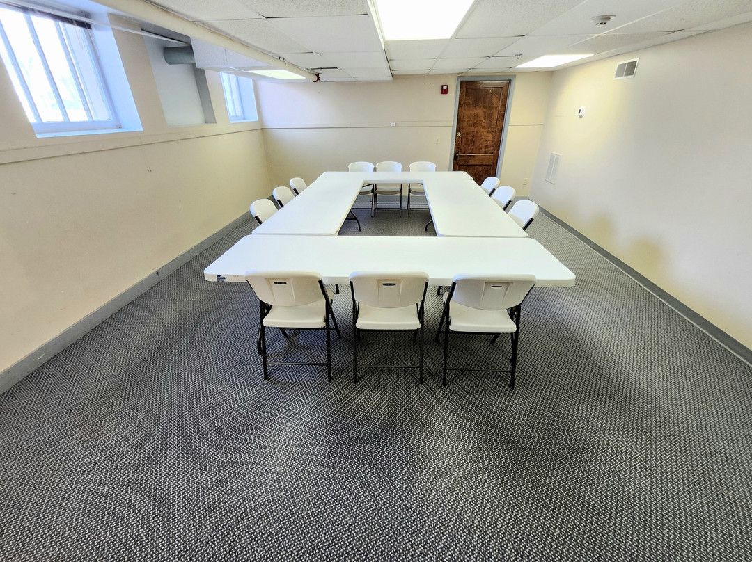 Paola Community Center-Paola必去景点