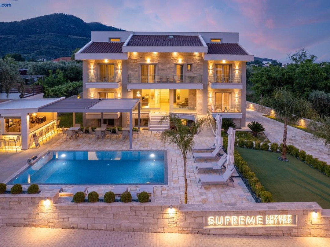 Supreme Luxury Suites