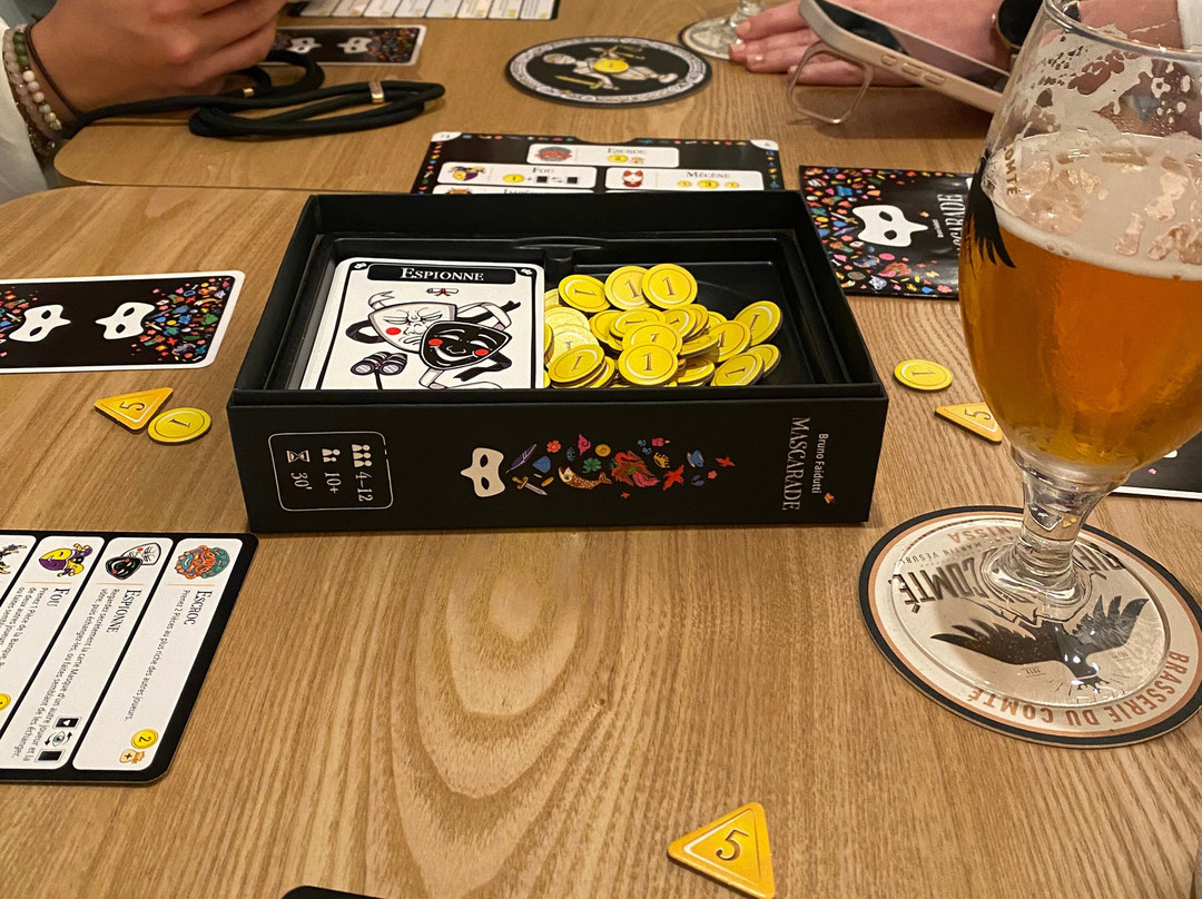 Kruz - Bar et Salles De Jeux