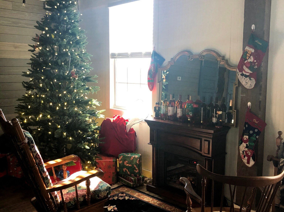 Secret Gardens Winery & Farm-赛百灵必去景点