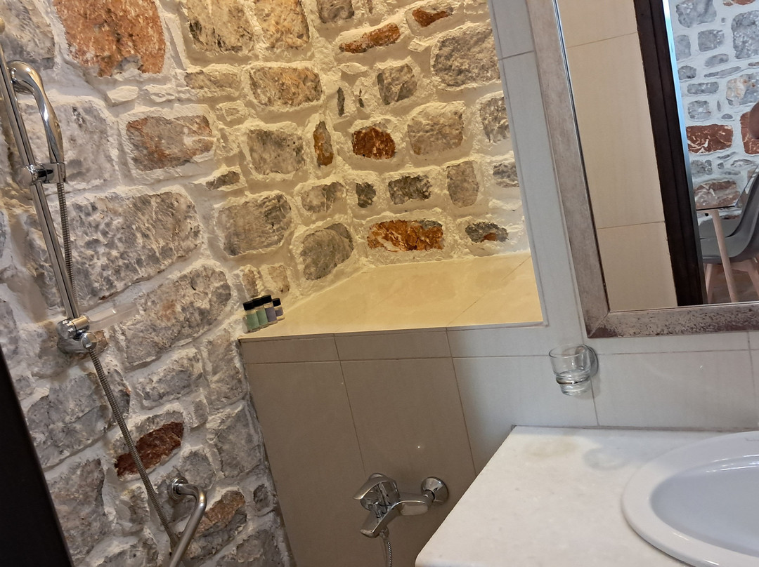 Achelatis Guest Houses主图