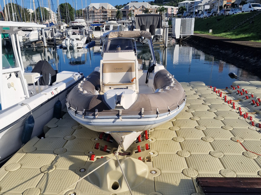 Blue Boat Rental-Gourbeyre必去景点