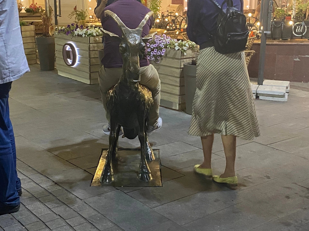 Sculpture the Funny Goat-下诺夫哥罗德必去景点