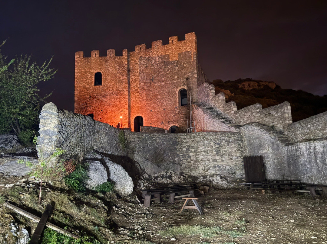 Château de Saint-Montan-Saint-Montan必去景点