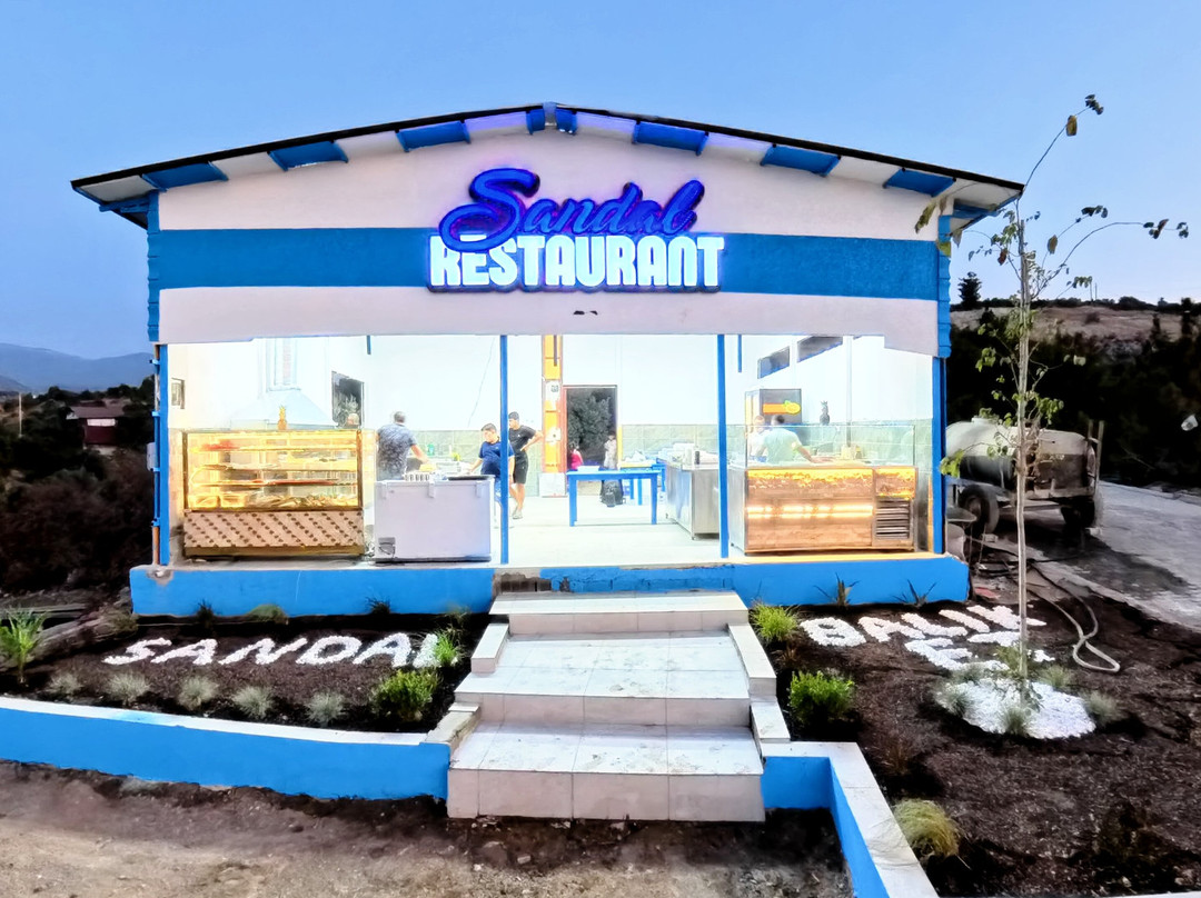 Sandal Restaurant Et-balık Ve Kahvaltı