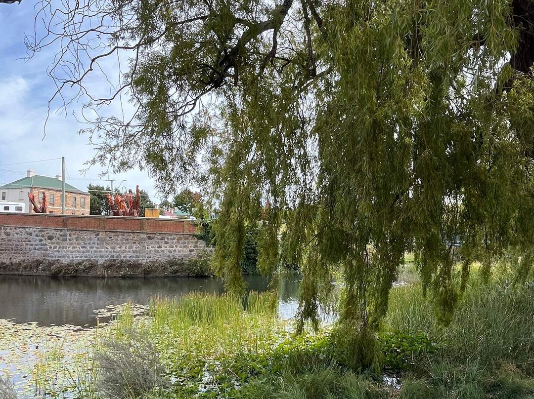 The Red Bridge-坎贝尔镇必去景点