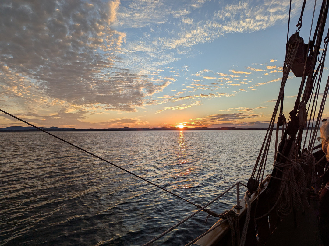 Windjammer Angelique-卡姆登必去景点