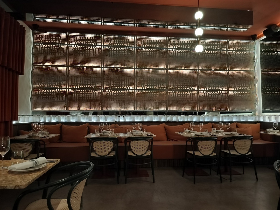 Smor Modern Bistro