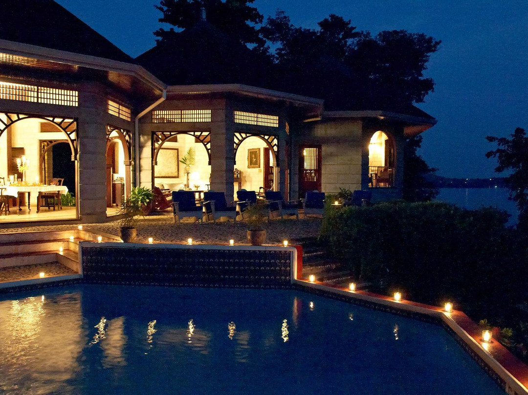 MycoMeditations Psilocybin-Assisted Retreats-瑰宝滩必去景点