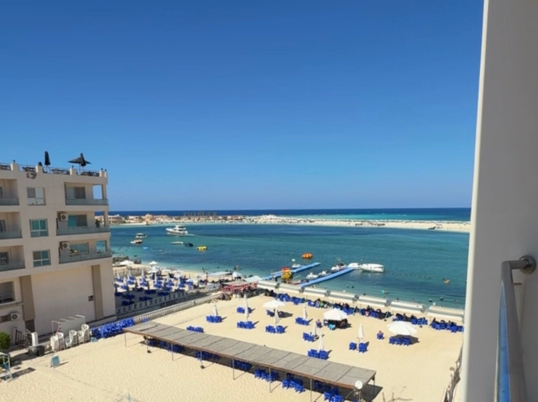 Triumph White Sands主图