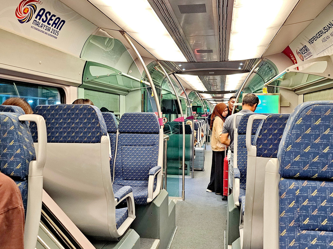 吉隆坡机场快铁-吉隆坡必去景点