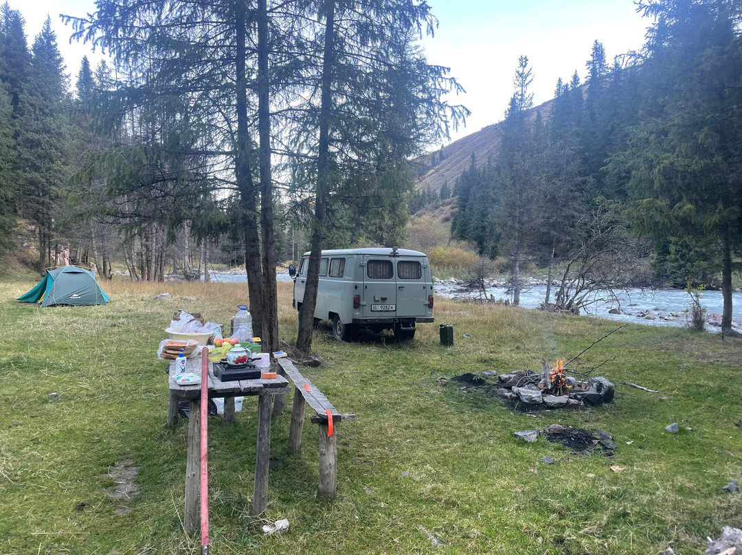 UAZ Buhanka Rental-比斯凯克必去景点