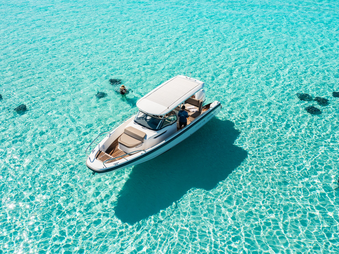 Next Level Charters Cayman-Camana Bay必去景点