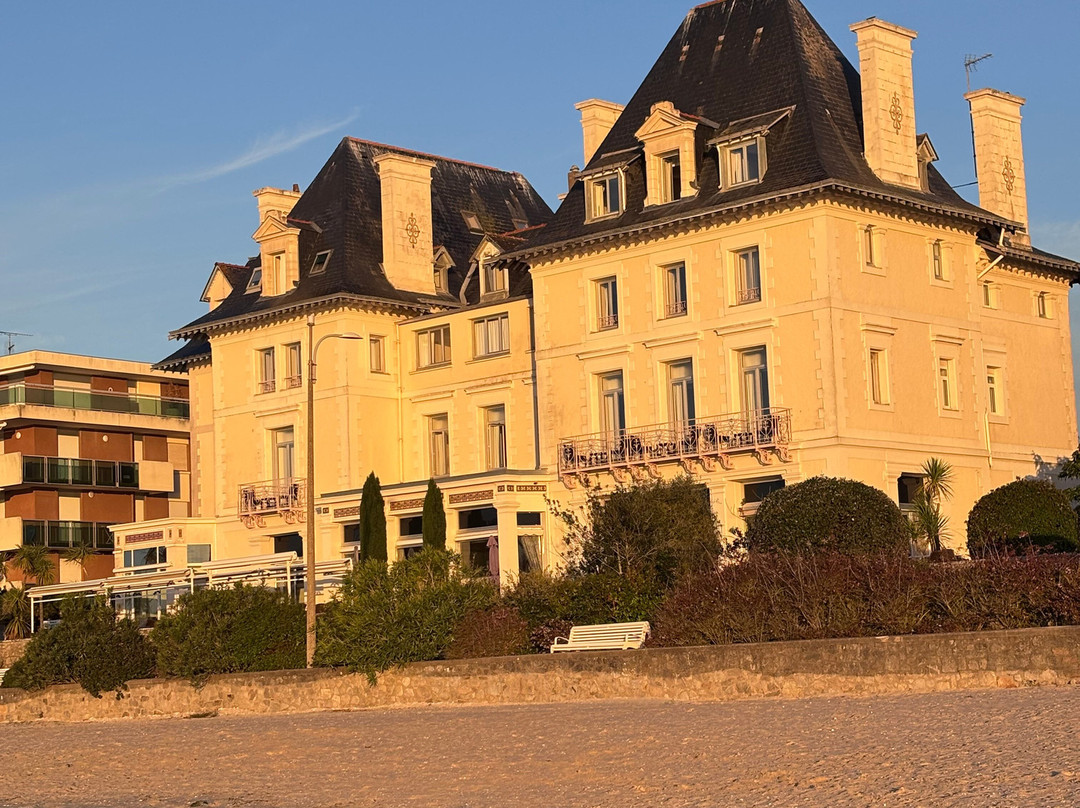 凯若琳别墅酒店主图