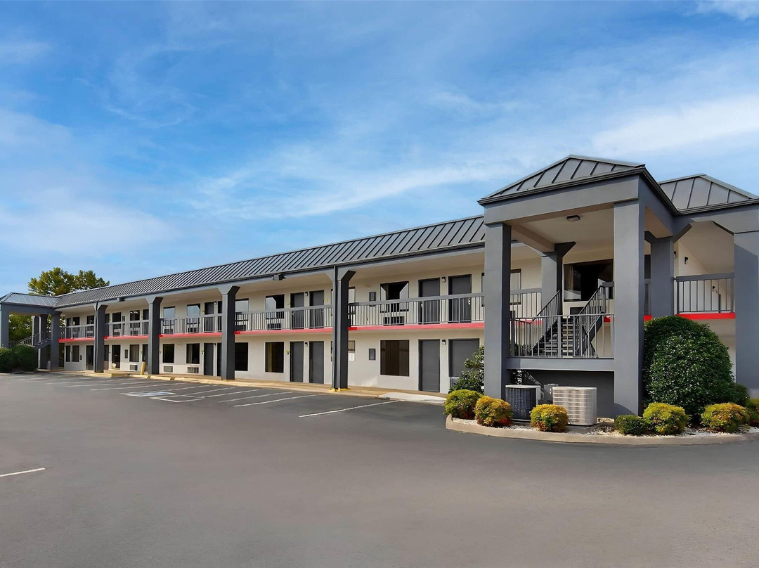 Super 8 by Wyndham Bulls Gap Greeneville Area