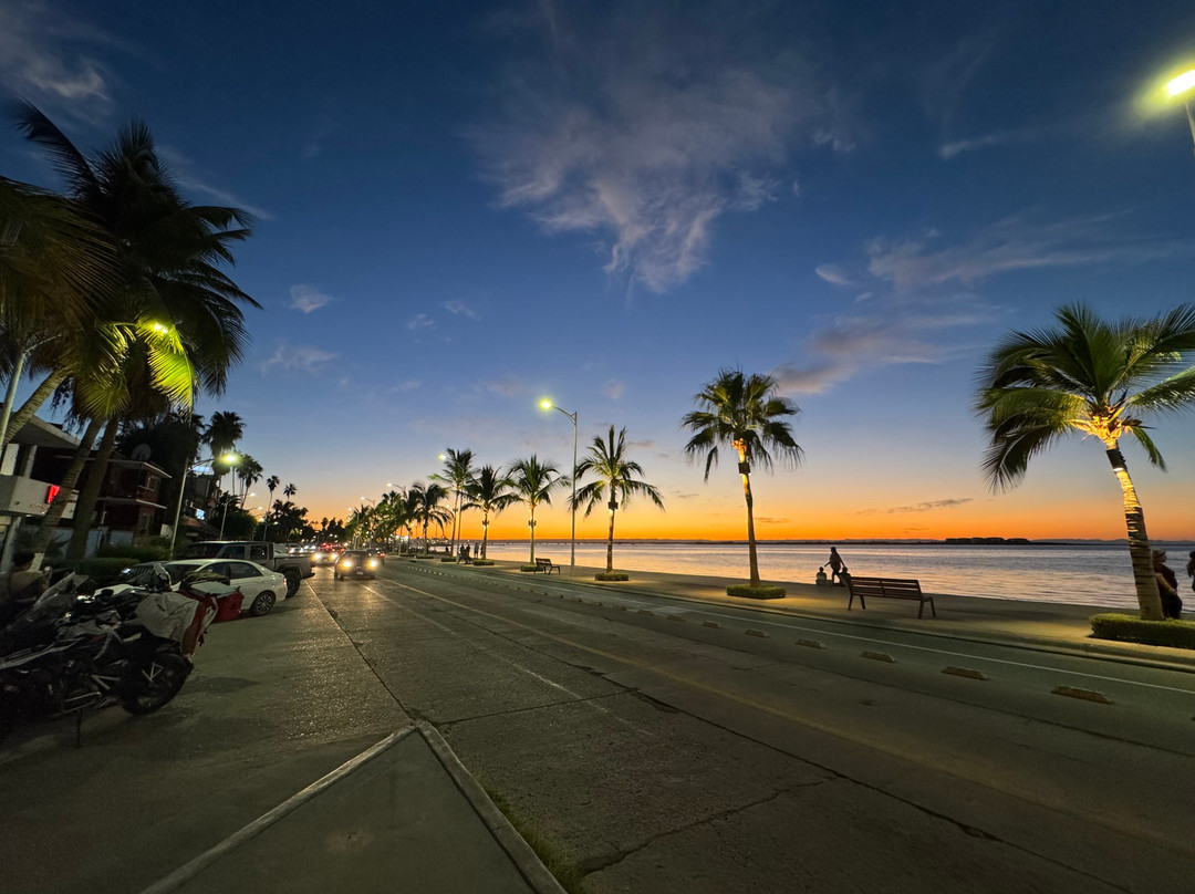 Malecon-拉巴斯必去景点