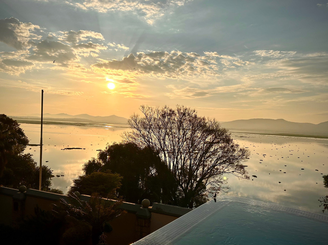 Kosmos Manor Guest House主图