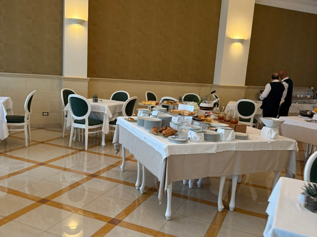 Cavaliere Urban Hotel主图