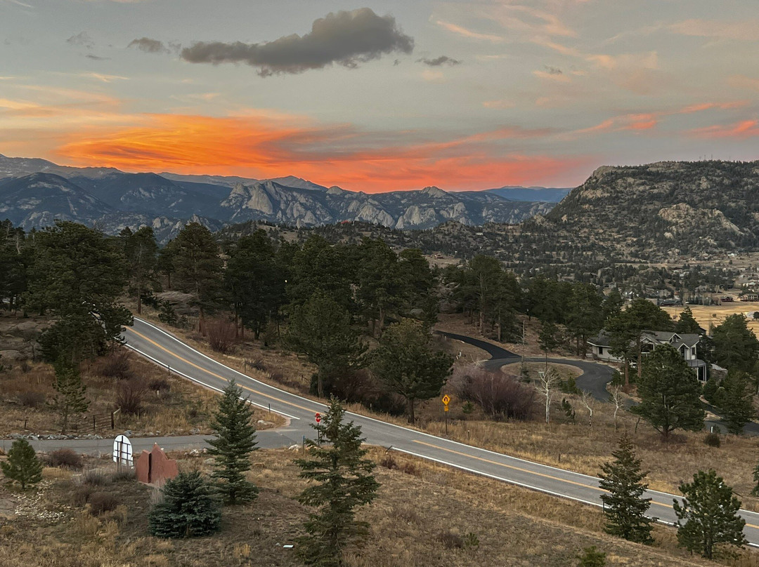 Taharaa Mountain Lodge主图