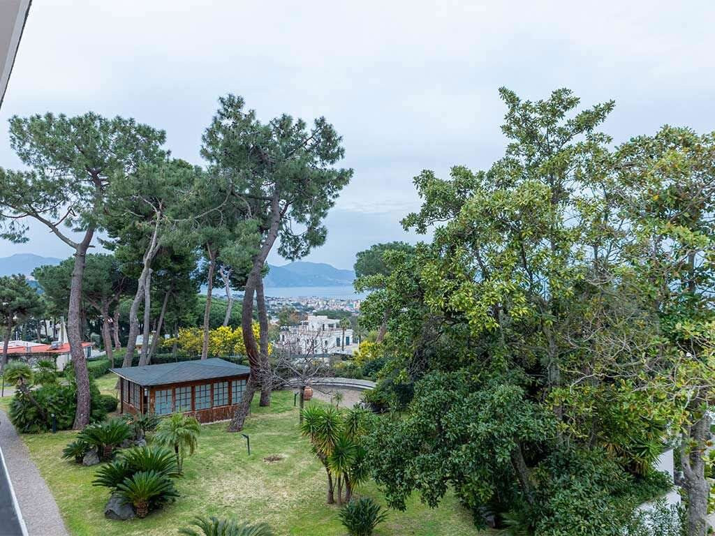 Torre Del Greco酒店住宿-Hotel Sakura