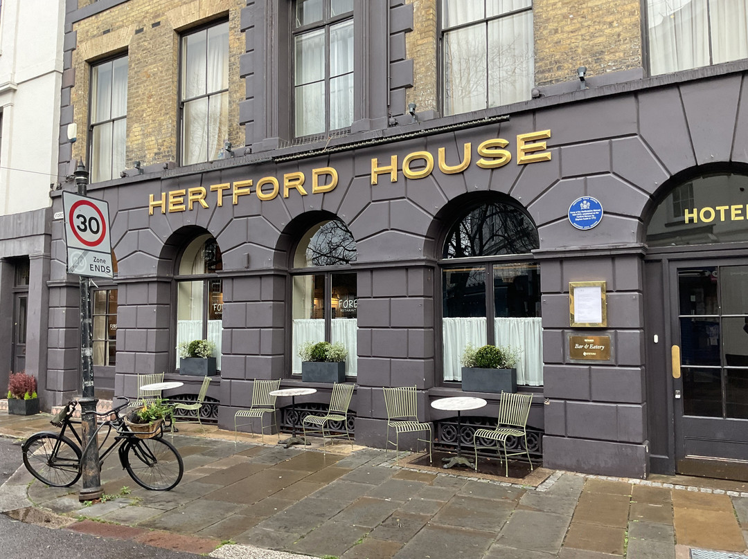 传统哈特福别墅酒店主图