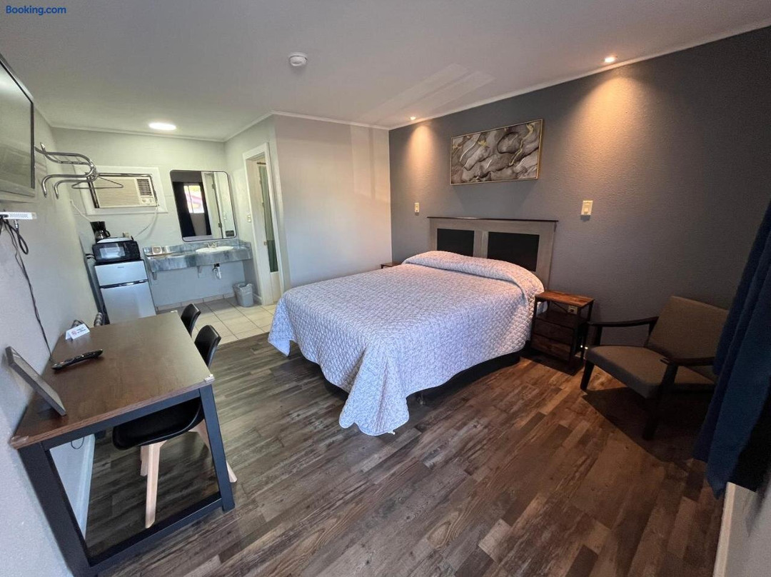 Budget Inn