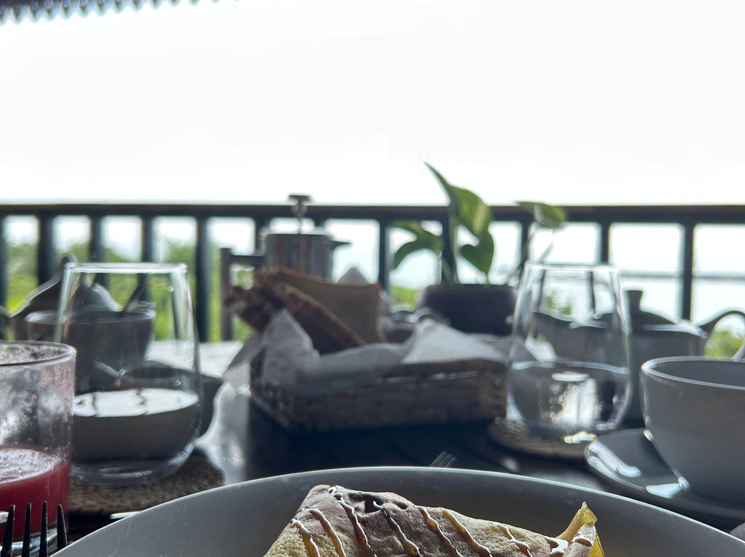 安纳塔亚海滩酒店主图