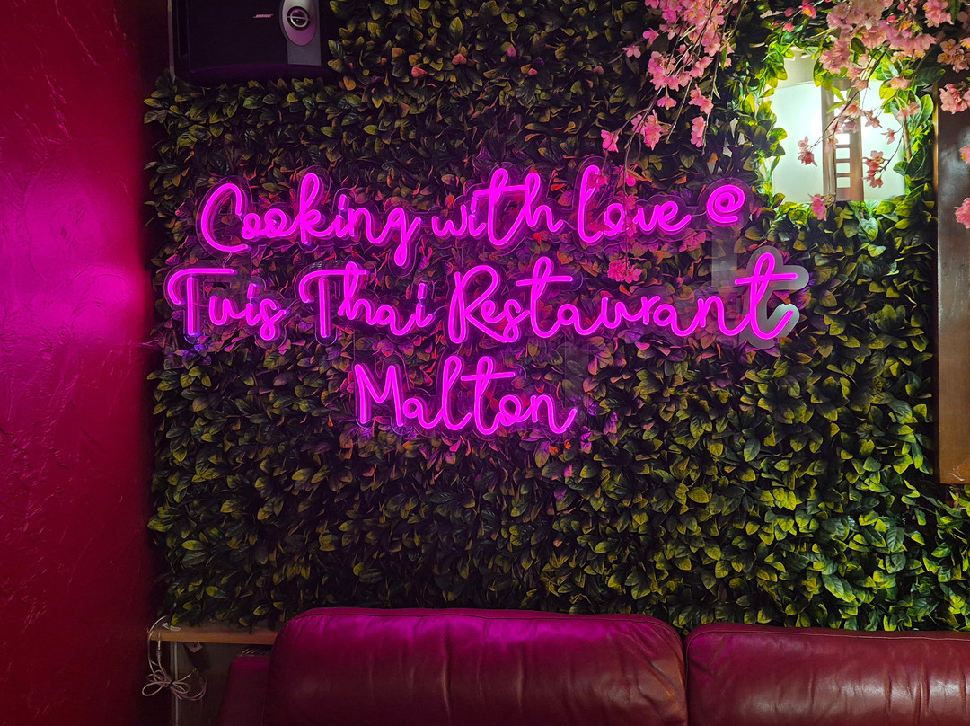 Tuis Thai Restaurant & Cocktail Bar