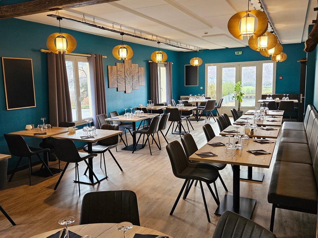Leschaux餐馆和美食-Auberge De Pontgibaud