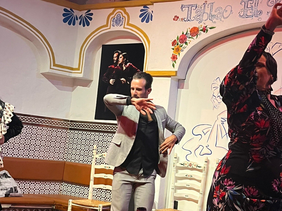 El Burro Blanco Flamenco Bar-内尔哈必去景点