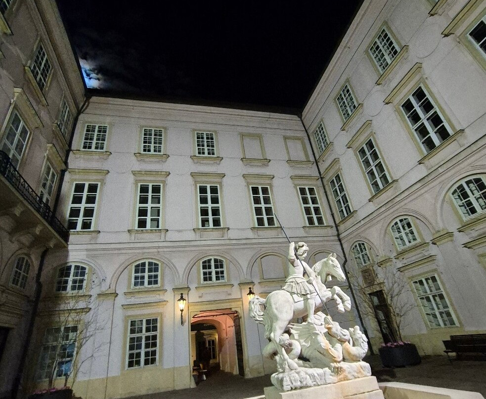 Primates' Palace-布拉迪斯拉发必去景点