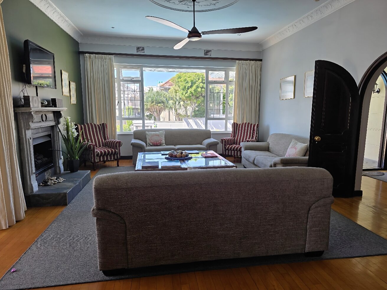 Sundown Manor-官方