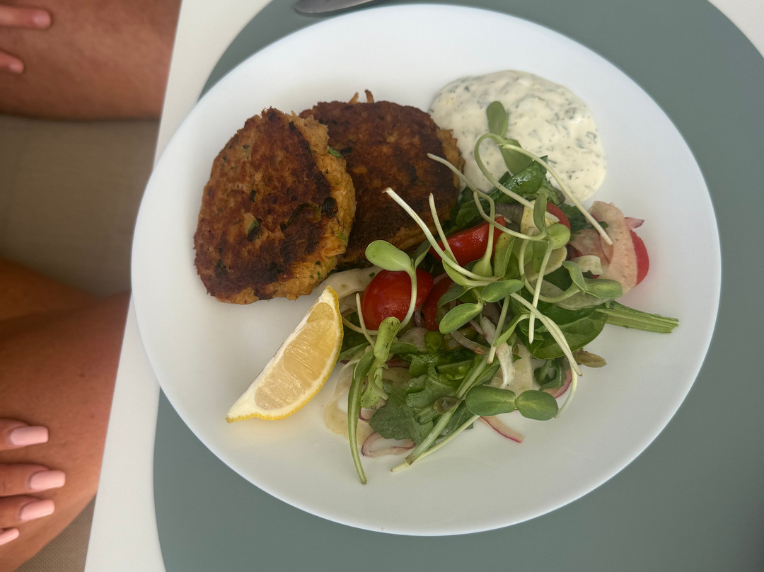 Voyage Charters-托土拉必去景点