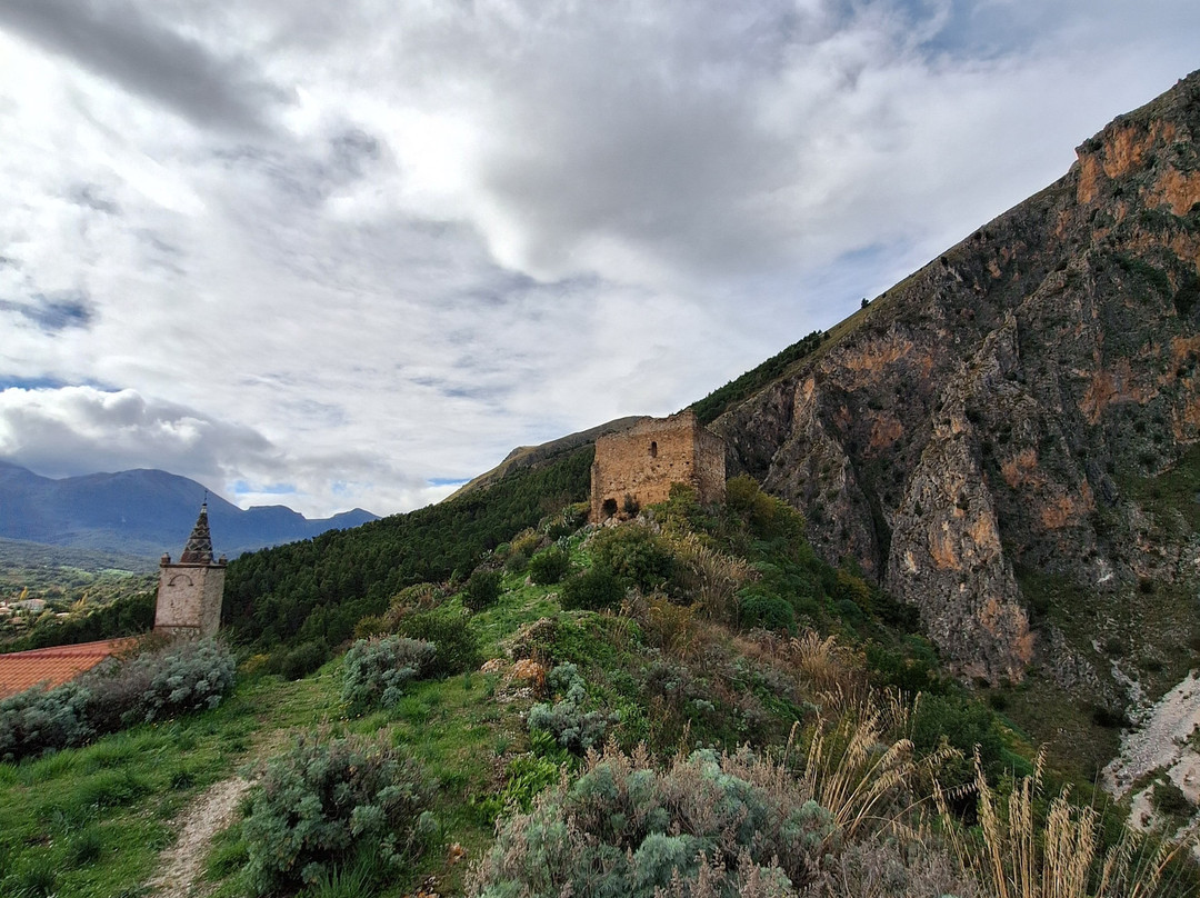 Castello di Isnello-Isnello必去景点