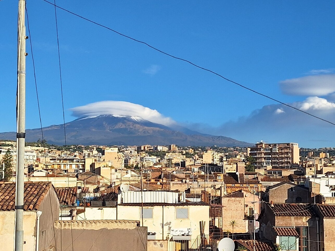 乌纳皇宫酒店主图