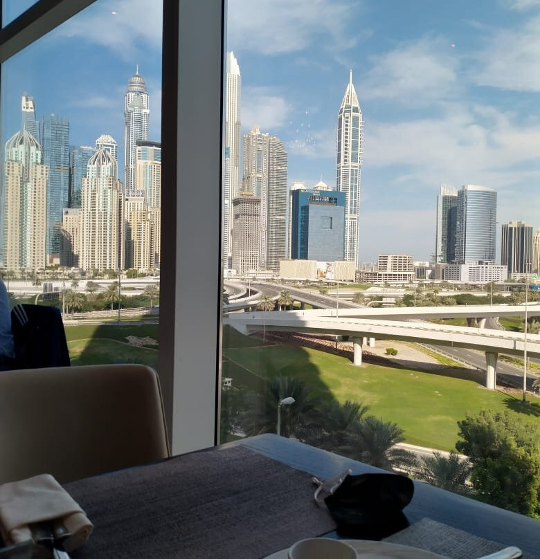 Taj Jumeirah Lakes Towers主图