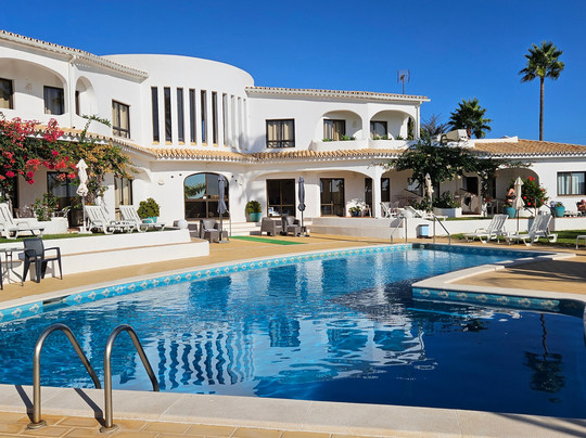 Flor Do Vale Apartments主图