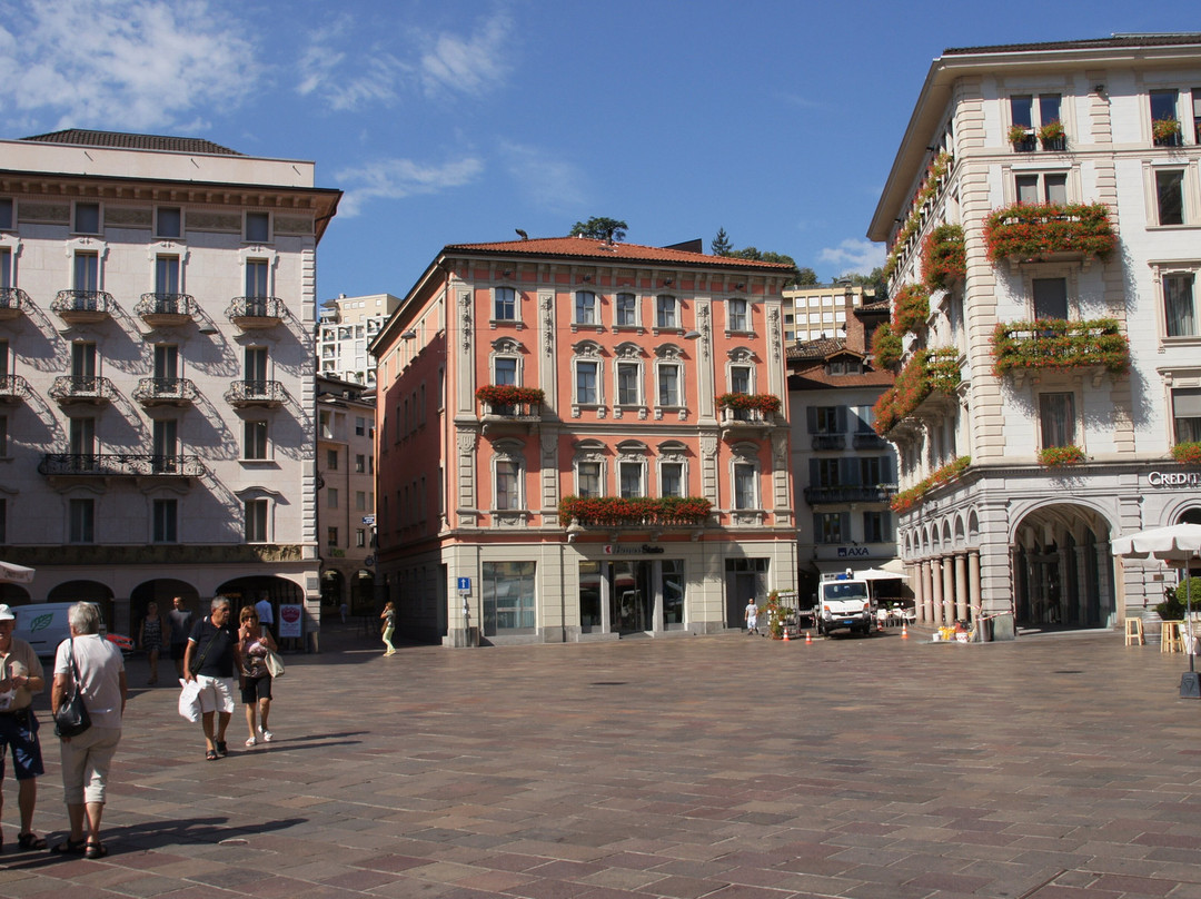 Piazza della Riforma-卢加诺必去景点