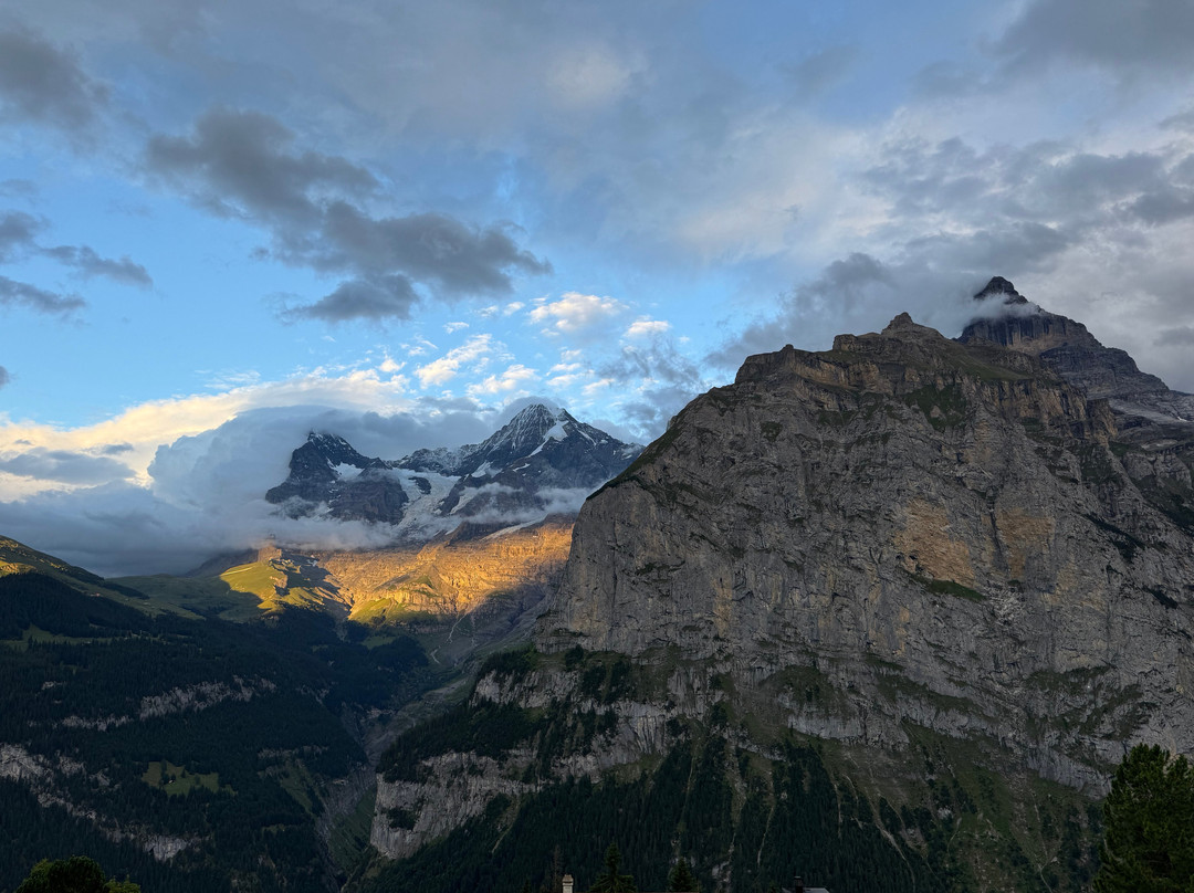 艾格峰酒店主图