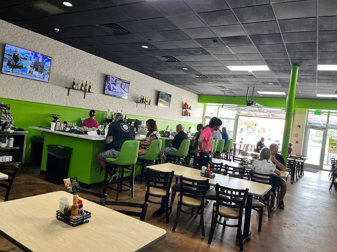 The Toasted Yolk Cafe