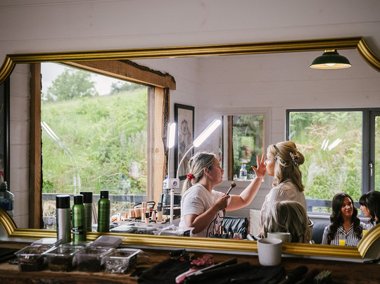 Poulaphouca House & Falls主图