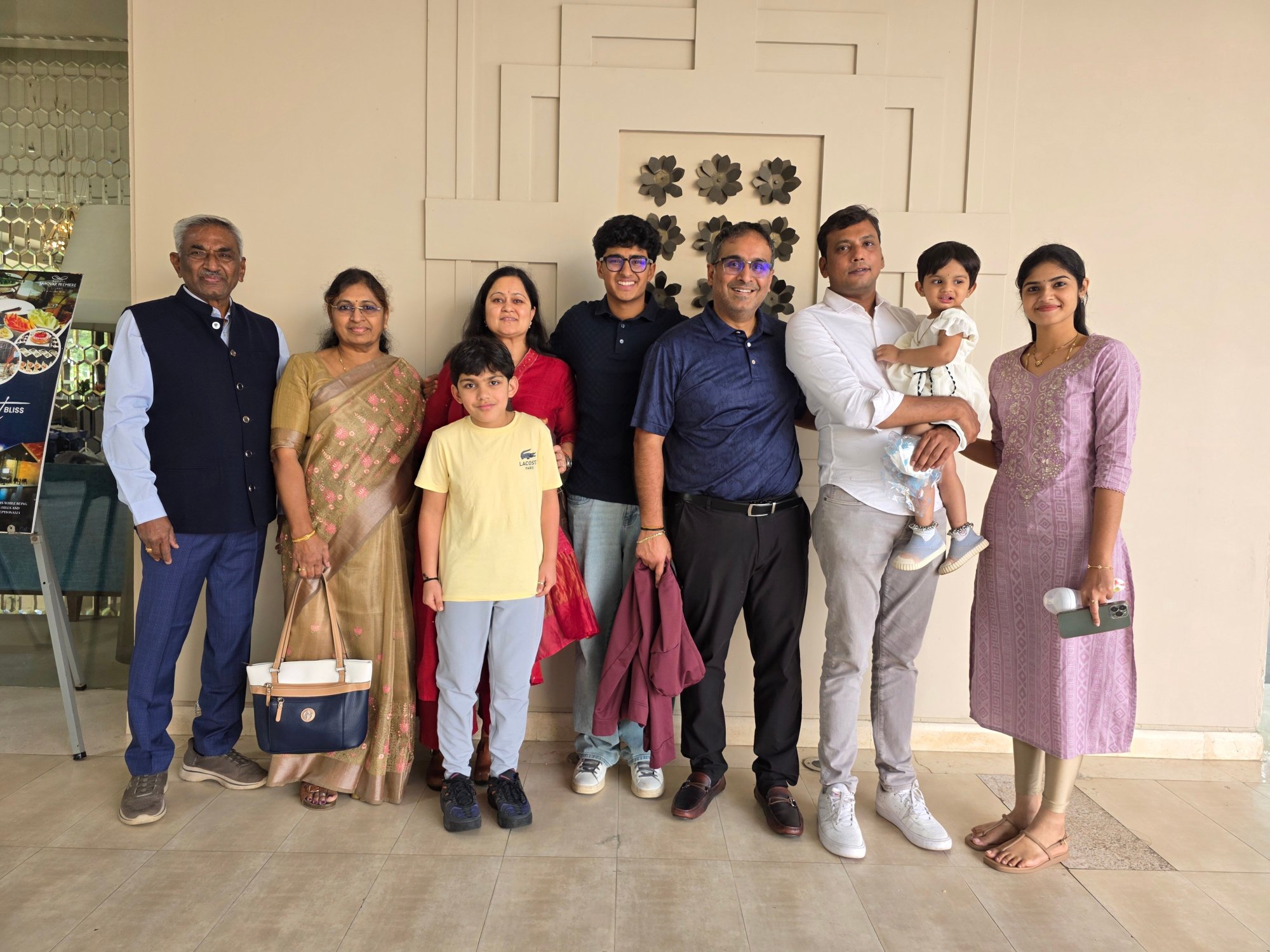 Marasa Sarovar Premiere-官方