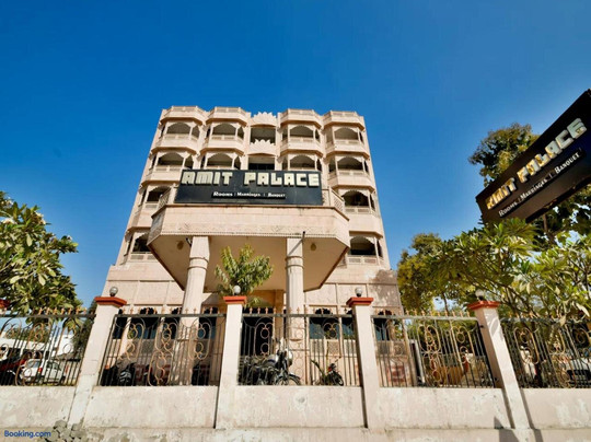 Capital O 48457 Amit Palace