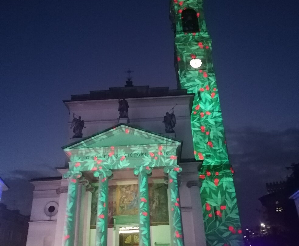 Chiesa Prepositurale di S. Vittore Martire-罗镇必去景点