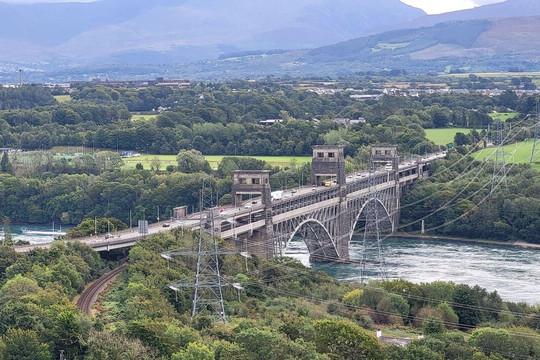 Britannia Bridge-班格尔必去景点
