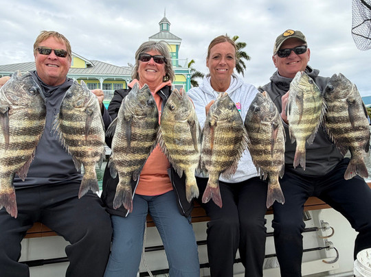 Fort Myers Fishing Adventures-迈尔斯堡海滩必去景点