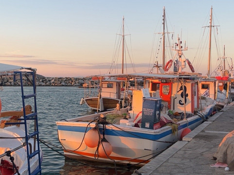 Old Port of Naoussa-纳乌萨必去景点